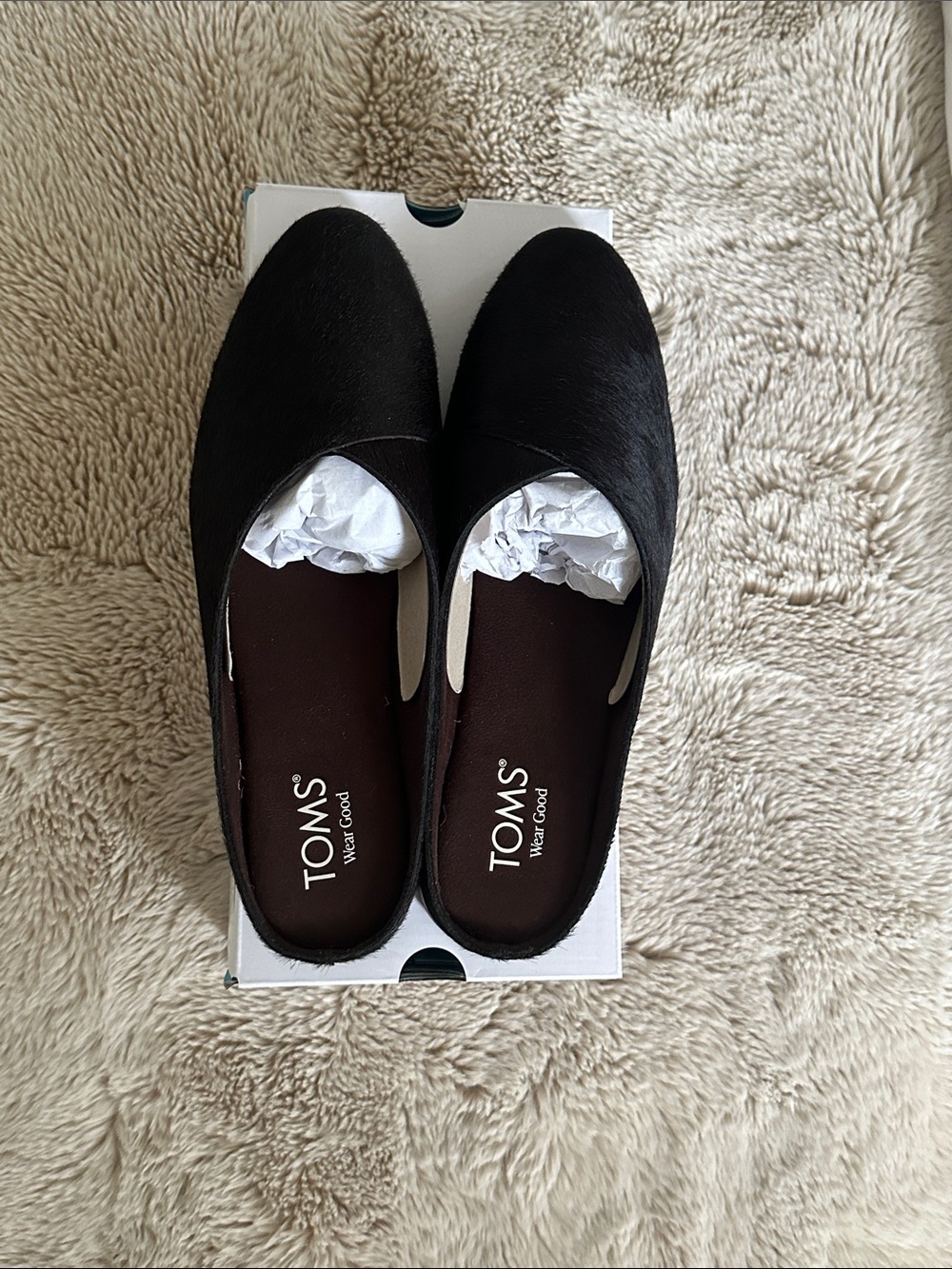 TOMS Women's Black Slip-On Flats